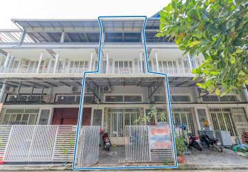 4 Bedroom Link House For Sale - Borey JC,  Krang Thnong, Sen Sok, Phnom Penh thumbnail