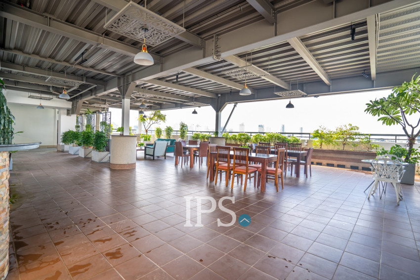 3 Bedroom Serviced Apartment For Rent - Tonle Bassac, Phnom Penh