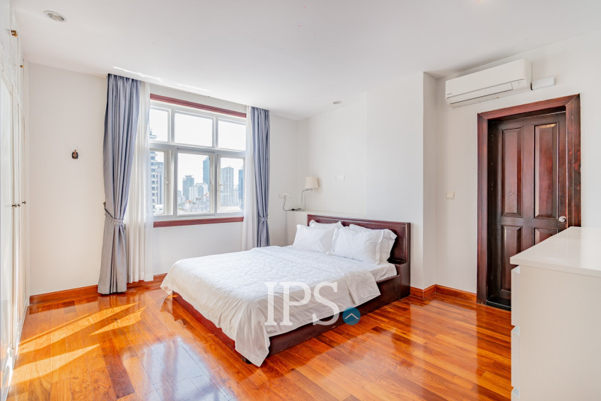 3 Bedroom Serviced Apartment For Rent - Tonle Bassac, Phnom Penh