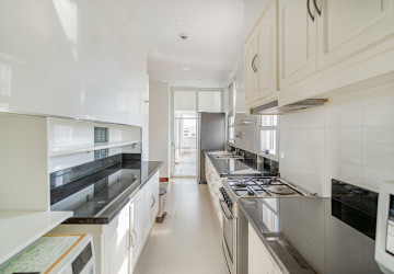 3 Bedroom Serviced Apartment For Rent - Tonle Bassac, Phnom Penh thumbnail