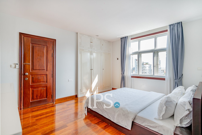 3 Bedroom Serviced Apartment For Rent - Tonle Bassac, Phnom Penh