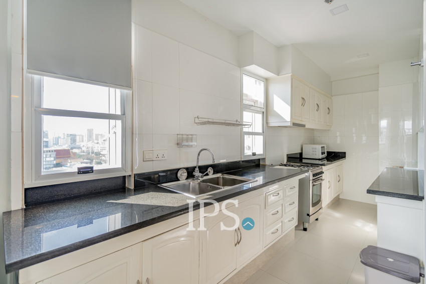 3 Bedroom Serviced Apartment For Rent - Tonle Bassac, Phnom Penh