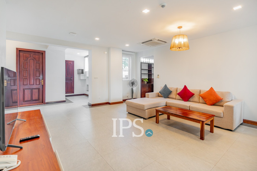 3 Bedroom Serviced Apartment For Rent - Tonle Bassac, Phnom Penh