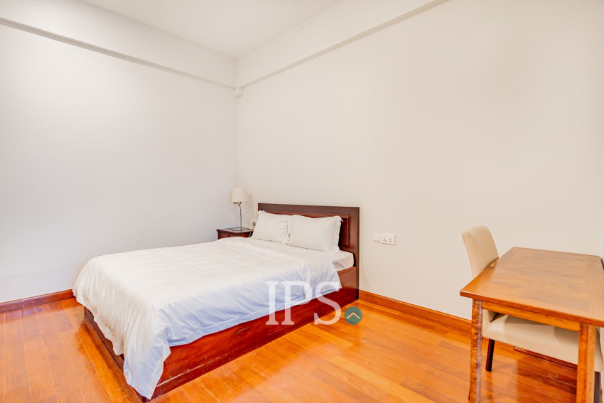 3 Bedroom Serviced Apartment For Rent - Tonle Bassac, Phnom Penh