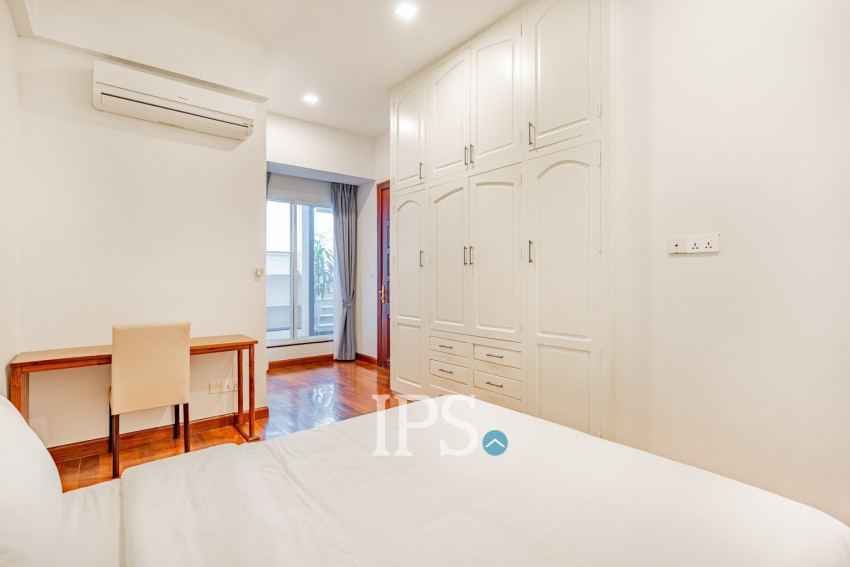 3 Bedroom Serviced Apartment For Rent - Tonle Bassac, Phnom Penh