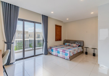 4 Bedroom Villa Klem For Rent - Chankiri Palm Creek, Preaek Kampues, Phnom Penh thumbnail