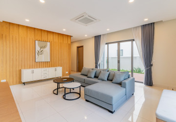 4 Bedroom Villa Klem For Rent - Chankiri Palm Creek, Preaek Kampues, Phnom Penh thumbnail