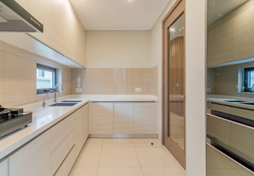 4 Bedroom Villa Klem For Rent - Chankiri Palm Creek, Preaek Kampues, Phnom Penh thumbnail