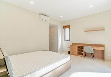 4 Bedroom Villa Klem For Rent - Chankiri Palm Creek, Preaek Kampues, Phnom Penh thumbnail