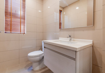 4 Bedroom Villa Klem For Rent - Chankiri Palm Creek, Preaek Kampues, Phnom Penh thumbnail