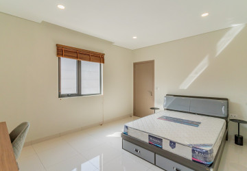 4 Bedroom Villa Klem For Rent - Chankiri Palm Creek, Preaek Kampues, Phnom Penh thumbnail