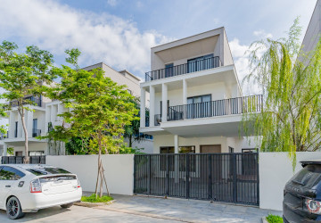 4 Bedroom Villa Klem For Rent - Chankiri Palm Creek, Preaek Kampues, Phnom Penh thumbnail