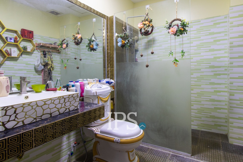 4 Bedroom Shophouse For Rent - Svay Dangkum, Siem Reap