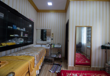 4 Bedroom Shophouse For Rent - Svay Dangkum, Siem Reap thumbnail