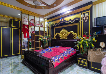 4 Bedroom Shophouse For Rent - Svay Dangkum, Siem Reap thumbnail