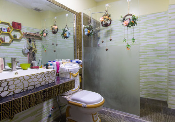 4 Bedroom Shophouse For Rent - Svay Dangkum, Siem Reap thumbnail