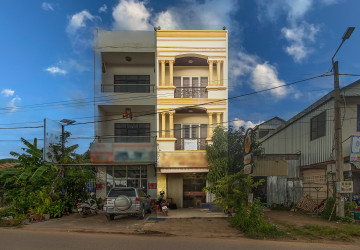 4 Bedroom Shophouse For Rent - Svay Dangkum, Siem Reap thumbnail