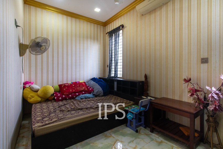 4 Bedroom Shophouse For Rent - Svay Dangkum, Siem Reap