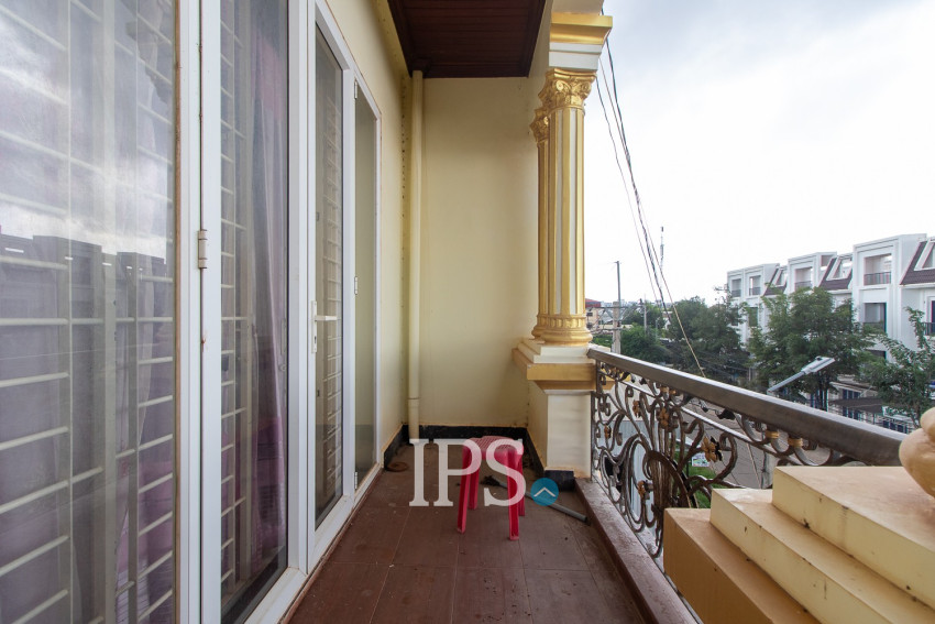 4 Bedroom Shophouse For Rent - Svay Dangkum, Siem Reap