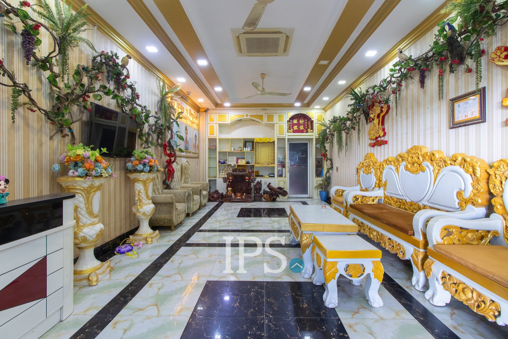 4 Bedroom Shophouse For Rent - Svay Dangkum, Siem Reap - Image 2