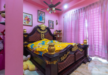 4 Bedroom Shophouse For Rent - Svay Dangkum, Siem Reap thumbnail