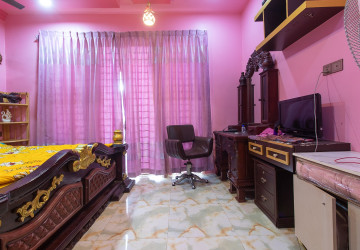 4 Bedroom Shophouse For Rent - Svay Dangkum, Siem Reap thumbnail