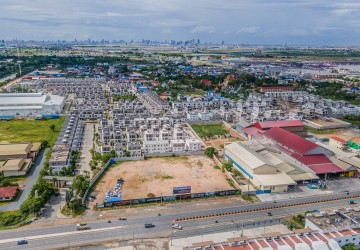 3 Bedroom Villa Kon Kat Laor For Rent - Chankiri Palm Creek, Phnom Penh thumbnail