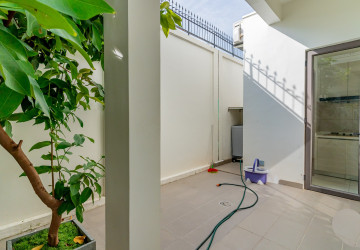 3 Bedroom Villa Kon Kat Laor For Rent - Chankiri Palm Creek, Phnom Penh thumbnail