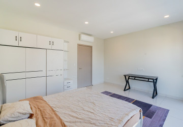 3 Bedroom Villa Kon Kat Laor For Rent - Chankiri Palm Creek, Phnom Penh thumbnail