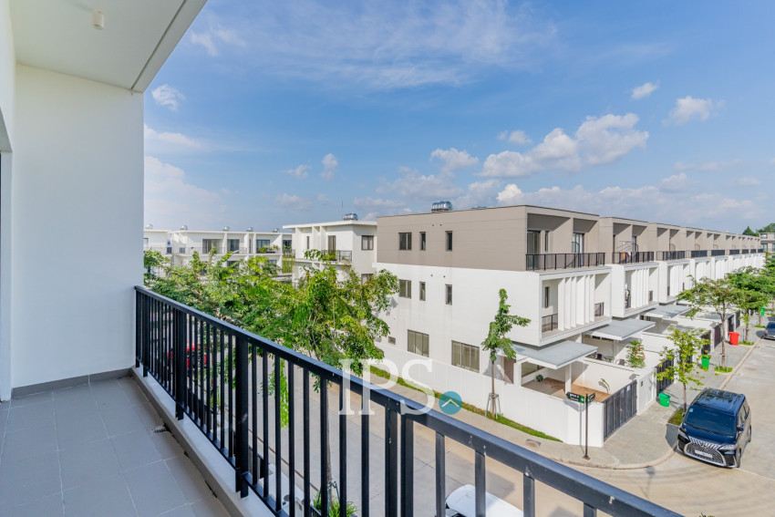 3 Bedroom Villa Kon Kat Laor For Rent - Chankiri Palm Creek, Phnom Penh