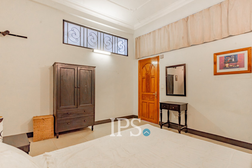 Renovated 3 Bedroom Apartment For Sale - Phsar Thmei 3, Phnom Penh