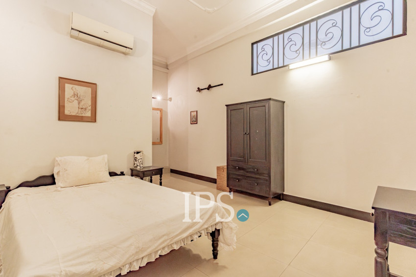 Renovated 3 Bedroom Apartment For Sale - Phsar Thmei 3, Phnom Penh
