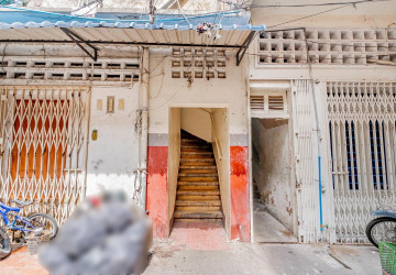 Renovated 3 Bedroom Apartment For Sale - Phsar Thmei 3, Phnom Penh thumbnail