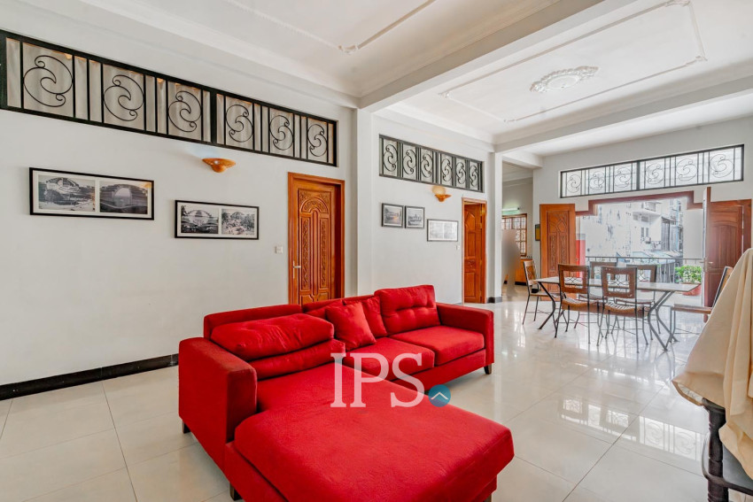 Renovated 3 Bedroom Apartment For Sale - Phsar Thmei 3, Phnom Penh