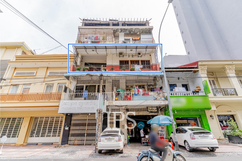 Renovated 3 Bedroom Apartment For Sale - Phsar Thmei 3, Phnom Penh