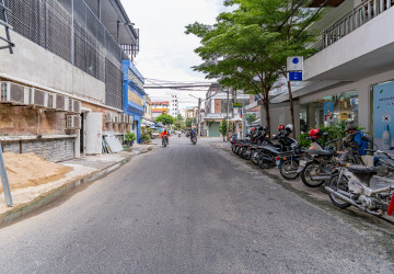 67 Unit Building For Sale - Toul Tum Poung 1, Phnom Penh thumbnail