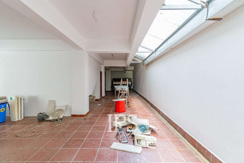 67 Unit Building For Rent  - Toul Tum Poung 1, Phnom Penh