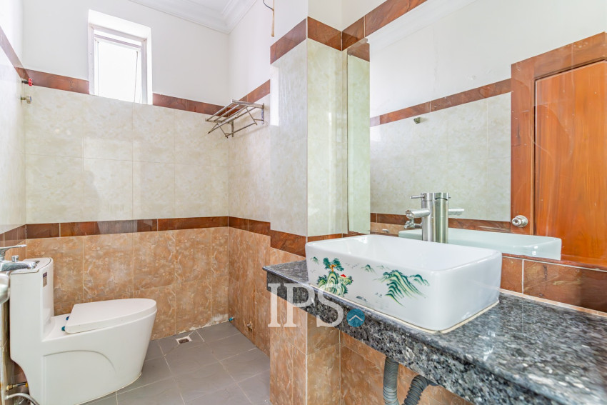 67 Unit Building For Rent  - Toul Tum Poung 1, Phnom Penh