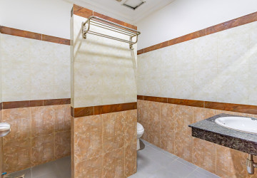 67 Unit Building For Rent  - Toul Tum Poung 1, Phnom Penh thumbnail