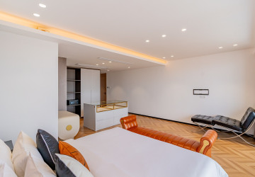3 Bedroom Penthouse For Rent - Morgan Enmaison, Chroy Changvar, Phnom Penh thumbnail