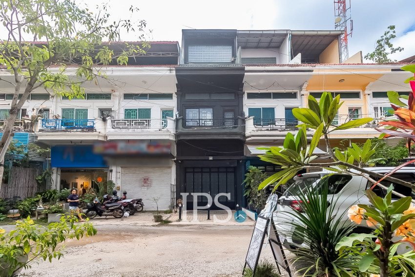 3 Bedroom Shophouse For Sale - Svay Dangkum, Siem Reap