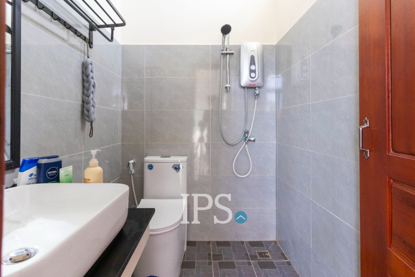 4 Bedroom Villa For Sale - Slor Kram, Siem Reap