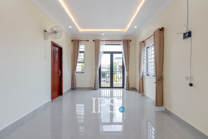 4 Bedroom Villa For Sale - Slor Kram, Siem Reap