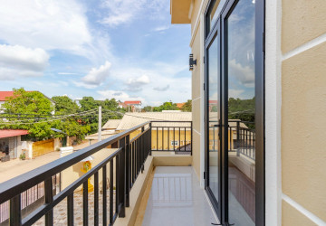 4 Bedroom Villa For Sale - Slor Kram, Siem Reap thumbnail