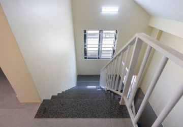 4 Bedroom Villa For Sale - Slor Kram, Siem Reap thumbnail