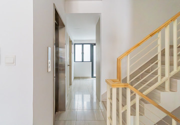 5 Bedroom Linked House For Rent - The Palm, Nirouth, Phnom Penh thumbnail