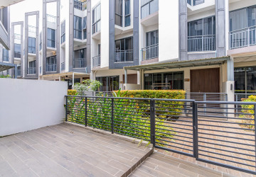 5 Bedroom Linked House For Rent - The Palm, Nirouth, Phnom Penh thumbnail
