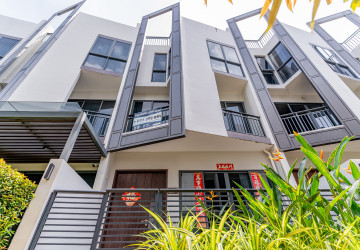 5 Bedroom Linked House For Rent - The Palm, Nirouth, Phnom Penh thumbnail