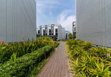 5 Bedroom Linked House For Rent - The Palm, Nirouth, Phnom Penh thumbnail