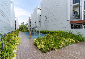 5 Bedroom Linked House For Rent - The Palm, Nirouth, Phnom Penh thumbnail